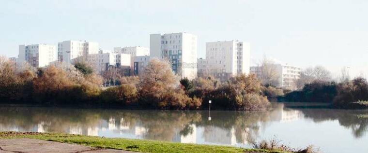 le-lac-de-villeneuve-paradis-des-poissons-et-des-oiseaux